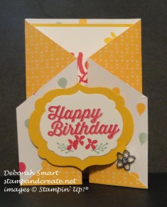 Diagonal Gatefold Card – closed view